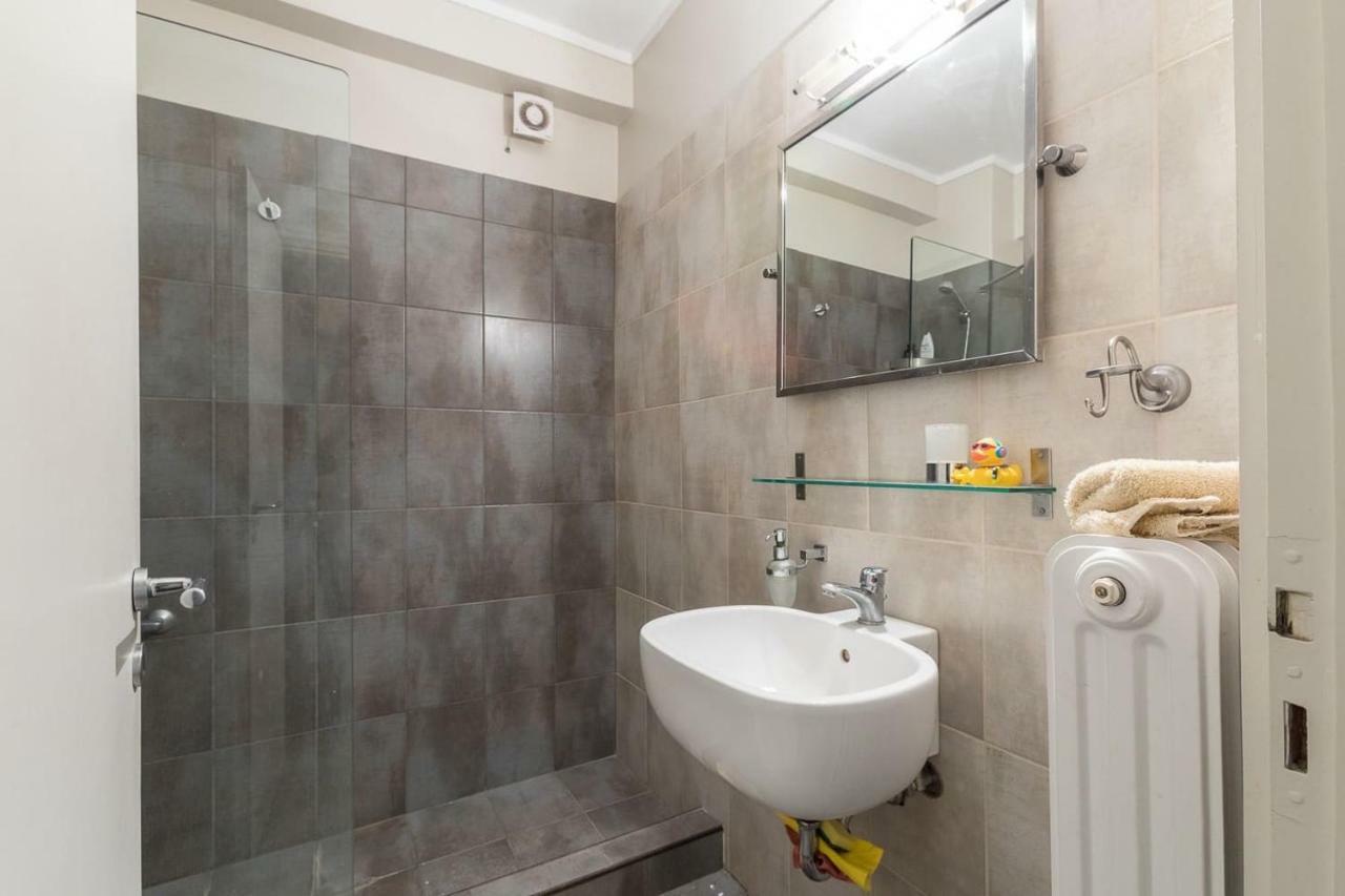 Spacious & Modern Flat In Heart Of Atenas Exterior foto